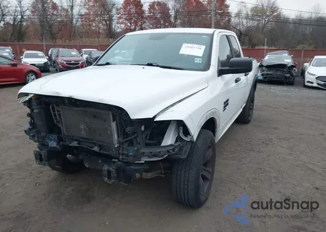 2021 Ram 1500 Classic Warlock 4X4 6'4 Box z USA, uszkodzony, nr VIN 1C6RR7GG3MS548908